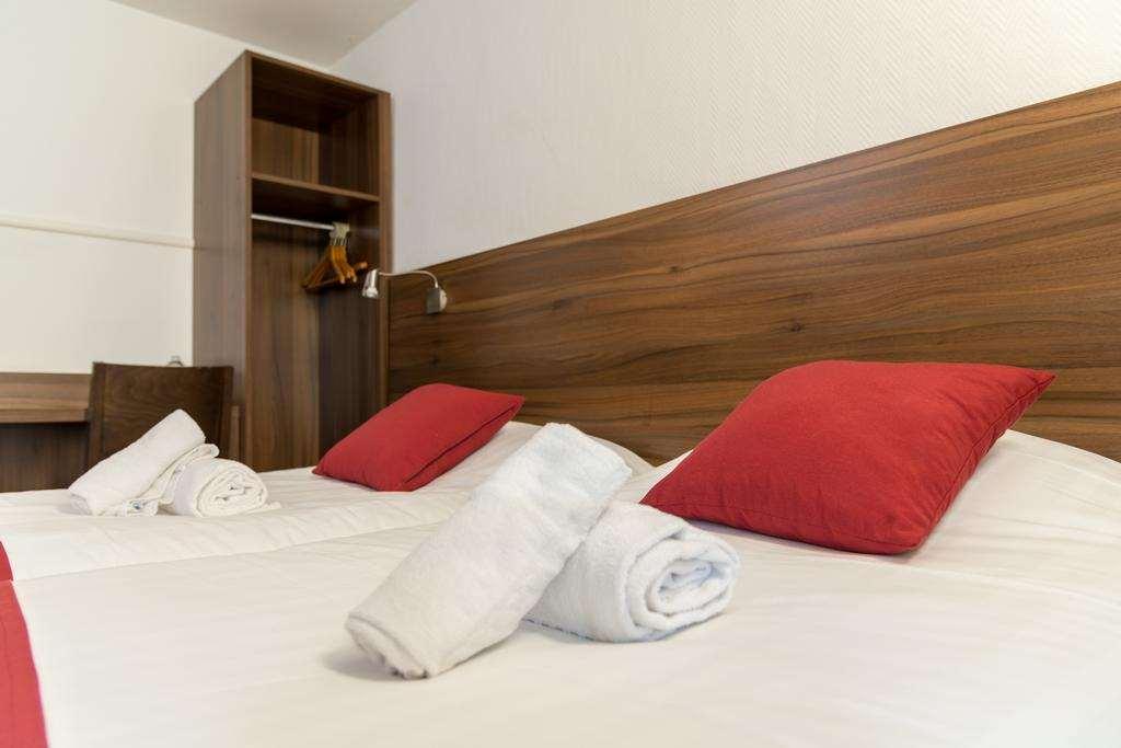 Brit Hotel Plaisance A9/A61 Narbonne Bilik gambar